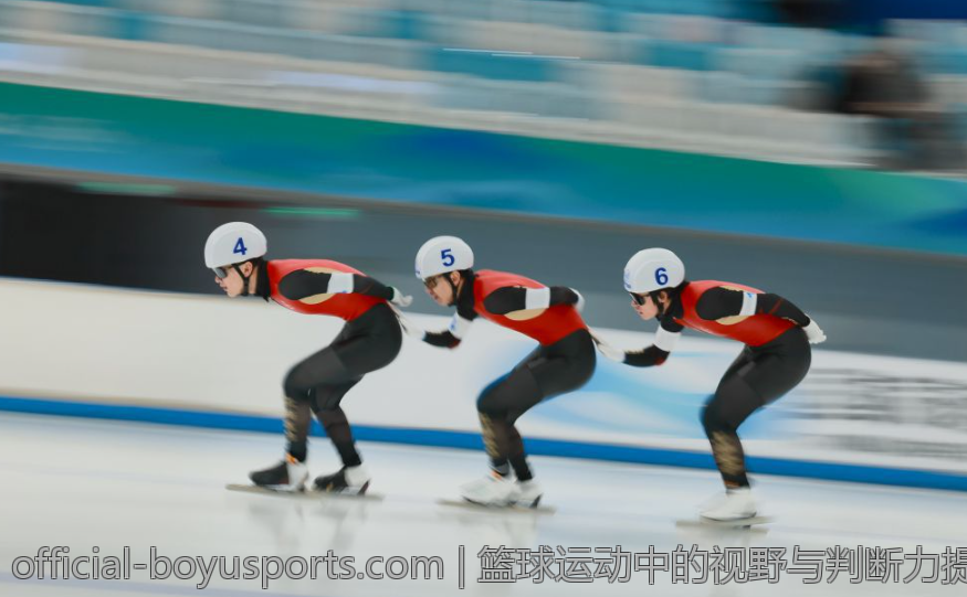 篮球运动中的视野与判断力提升
